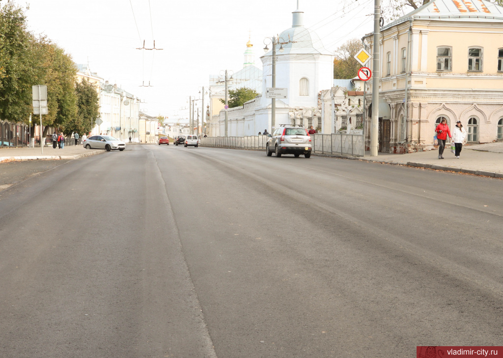 Во Владимире начали ремонтировать дорогу на Большой Московской