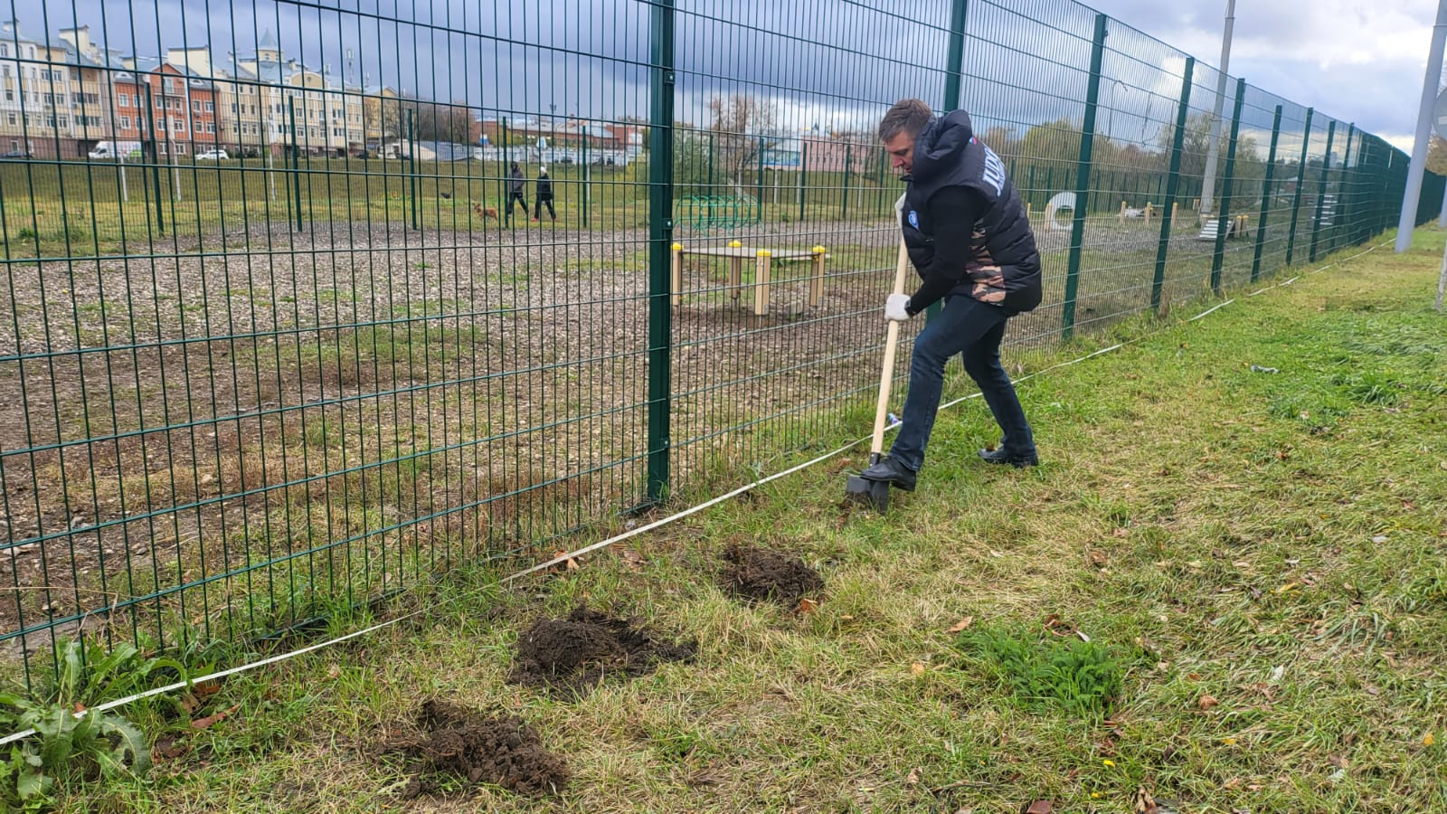 Депутат Евгений Станчев провел мероприятие по благоустройству дог-парка во Владимире
