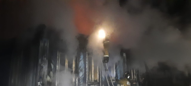 В Судогодском районе мощный пожар уничтожил частный жилой дом