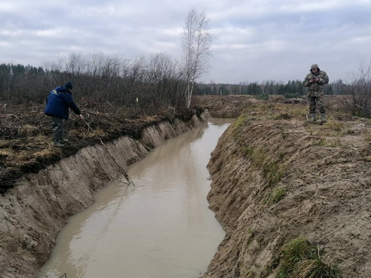 На карьерах в Вязниковском районе обнаружили тело женщины