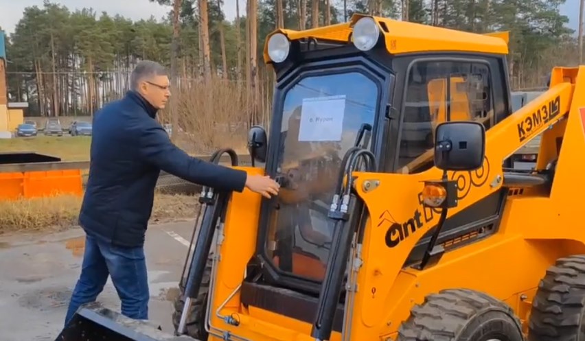  Минстрой, самбо, турбонасосы, техника для борьбы с борщевиком