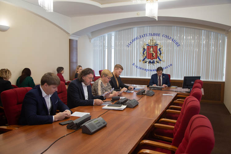 Депутаты областного ЗакСобрания поддержали идею о запрете иностранных заимствований