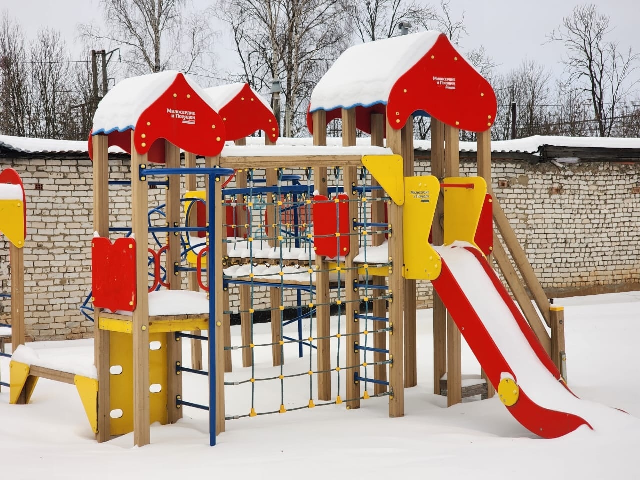Прокуратура заинтересовалась заброшенной детской площадкой в Александрове