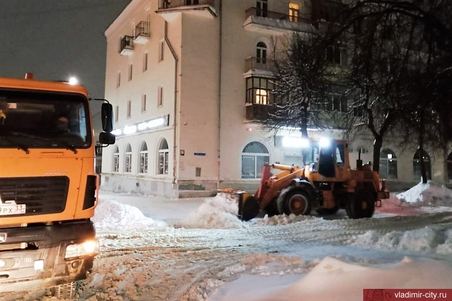 Водителей просят срочно убрать машины с улиц Владимира, если они хотят, чтобы улицы почистили