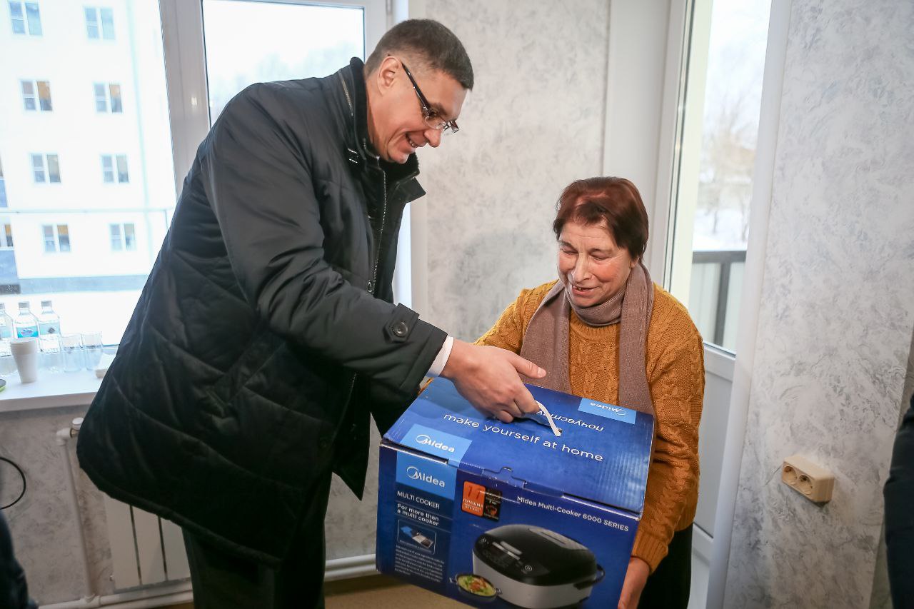 Губернатор Авдеев поздравил новоселов города Гусь-Хрустальный