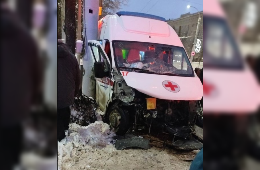 Во Владимире случилось жуткое ДТП с участием машины скорой помощи