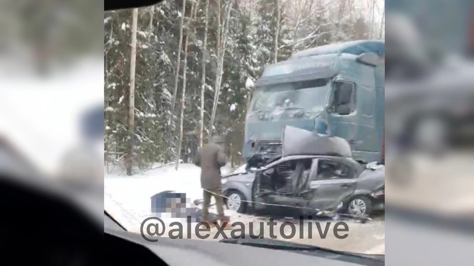 В страшном ДТП под Александровом погиб человек
