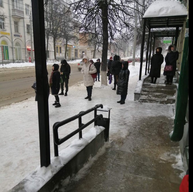  держателям банковских карт начали массово блокировать счета