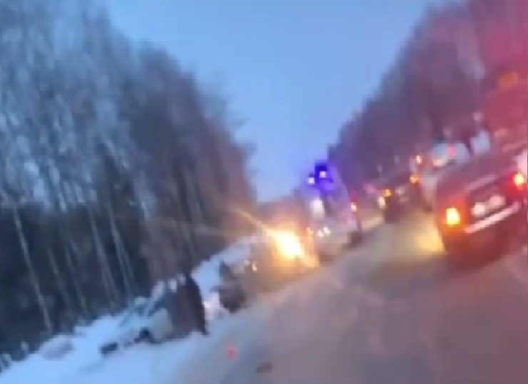  в Александровском районе этим утром столкнулись несколько автомобилей