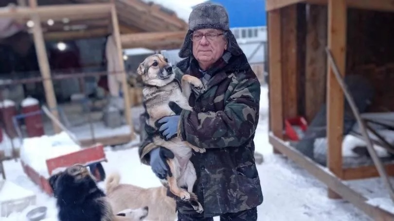  пенсионер из Гусь-Хрустального на свои деньги создал приют 