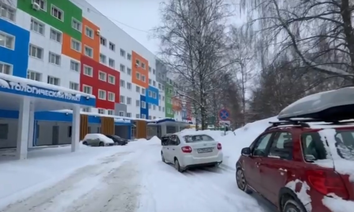 В мэрии Владимира рассказали, как будут решать проблему нехватки парковок рядом с больницами