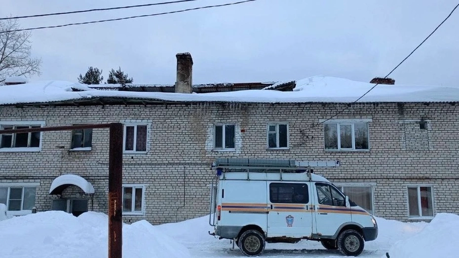 Еще одна крыша многоквартирного дома рухнула во Владимирской области