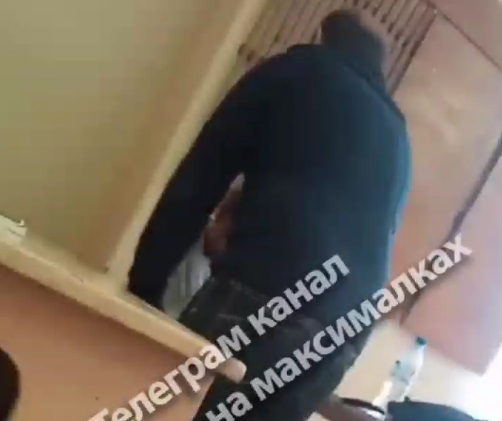 Учителя, избившего мальчика во владимирской школе, уволят