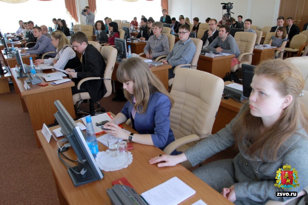 Активных жителей Владимирской области старше 16 лет приглашают в новый созыв Молодежной думы