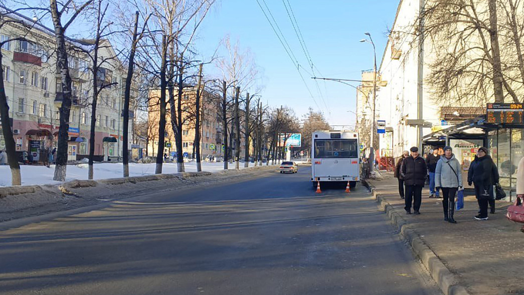 Во Владимире благодаря бдительности водителя автобуса удалось избежать ДТП с пострадавшим