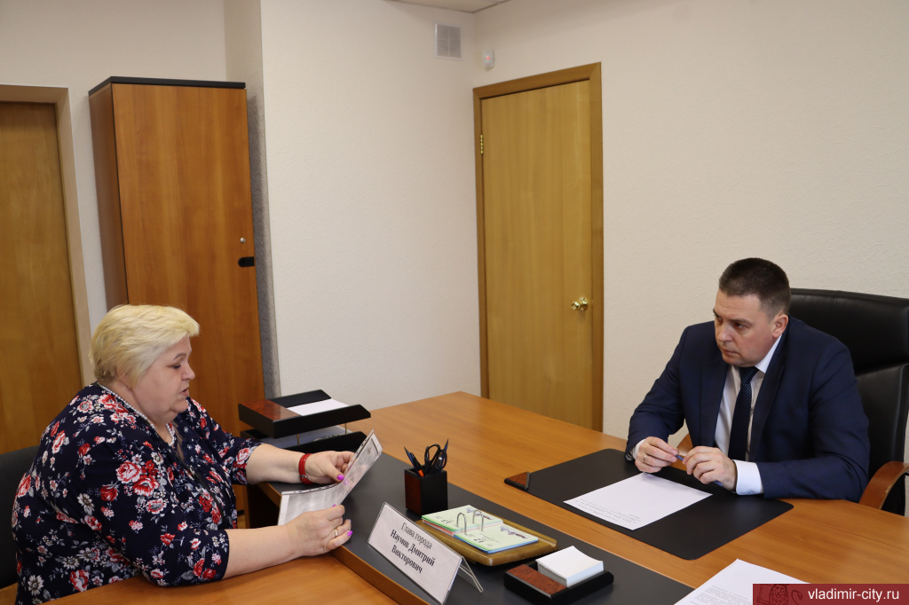 Наумов пообещал матери двух военнослужащих купить автомобиль для бойцов на СВО