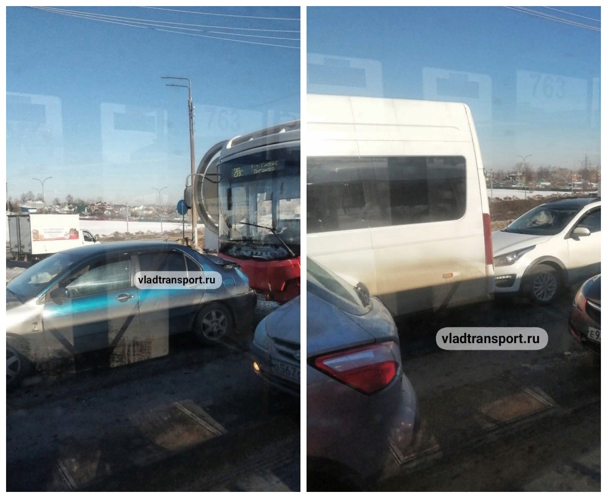 Во Владимире произошло массовое ДТП с городским автобусом: есть пострадавшие 