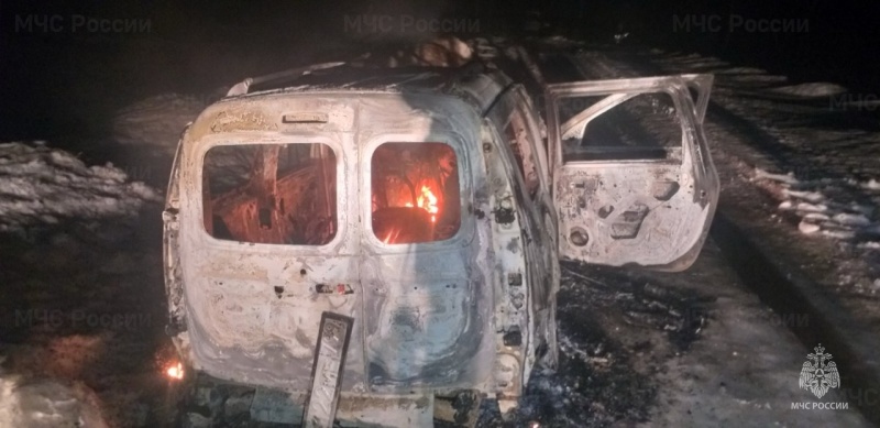 На федеральной трассе в Судогодском районе сгорел автомобиль, а во Владимире - троллейбус