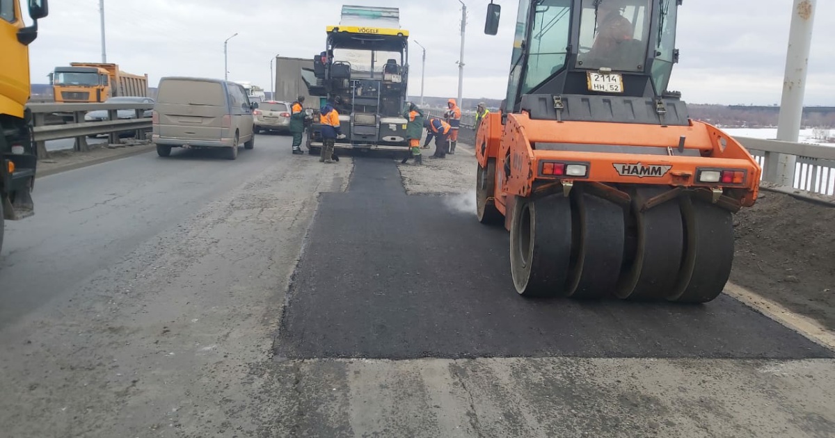 Во Владимирской области ведут круглосуточный ремонт дорог после зимы