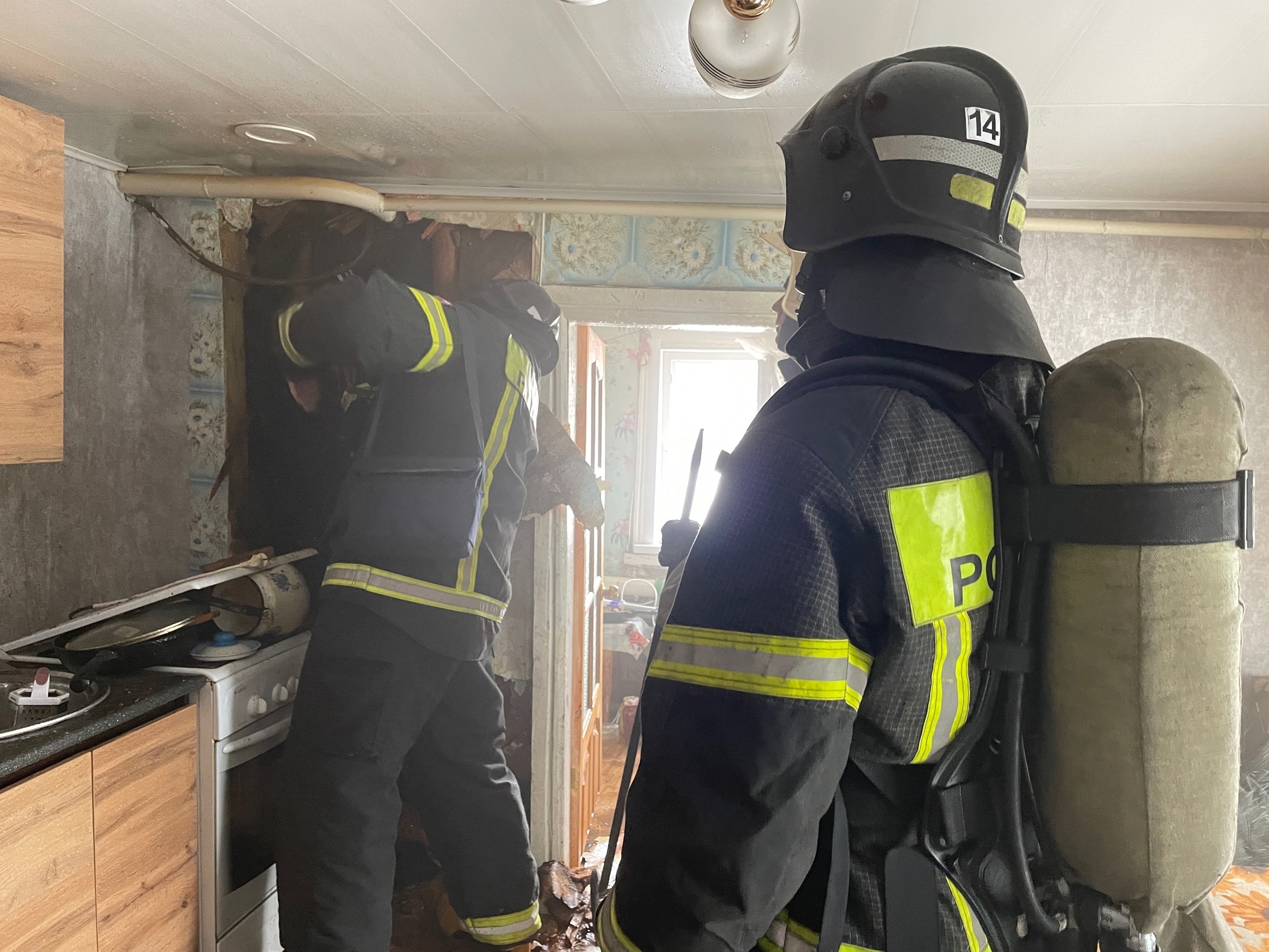 Из-за работ с монтажной пеной загорелся частный дом в Ковровском районе