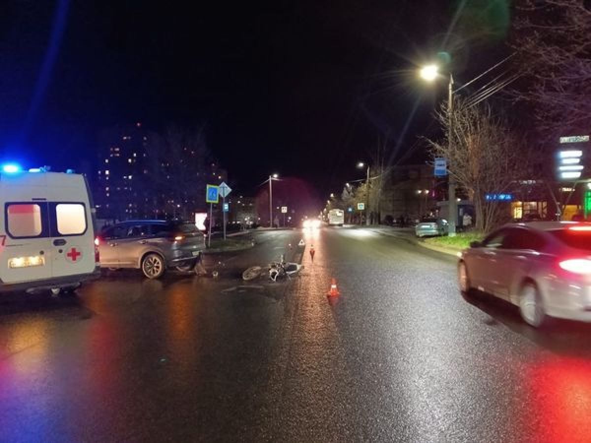 В ДТП во Владимире пострадал юный водитель питбайка