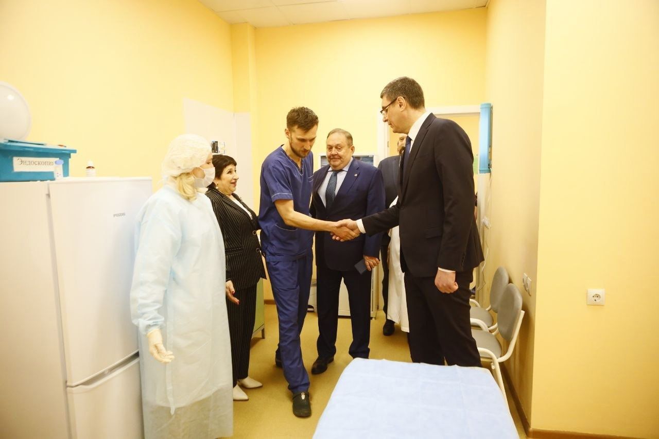 Александр Авдеев посетил новую детскую поликлинику в Муроме