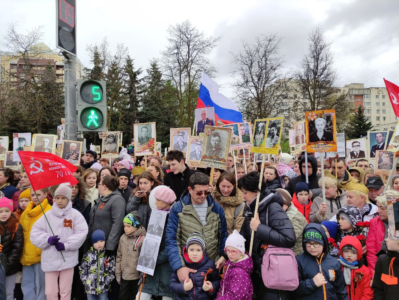 Регионы России массово отменяют мероприятия в честь Дня Победы