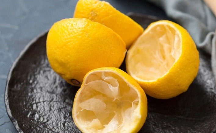 Сварите лимон и выпейте воду натощак: на утро вы не узнаете себя в зеркале