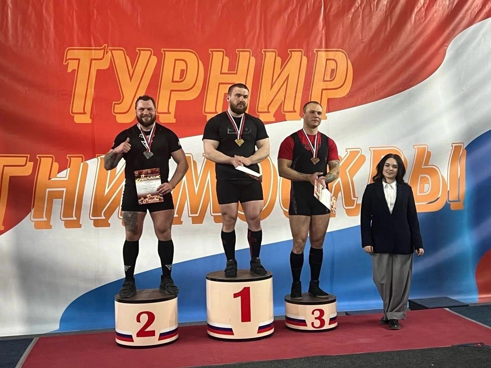 Спортсмены из Владимирской области завоевали золото всероссийского турнира по пауэрлифтингу