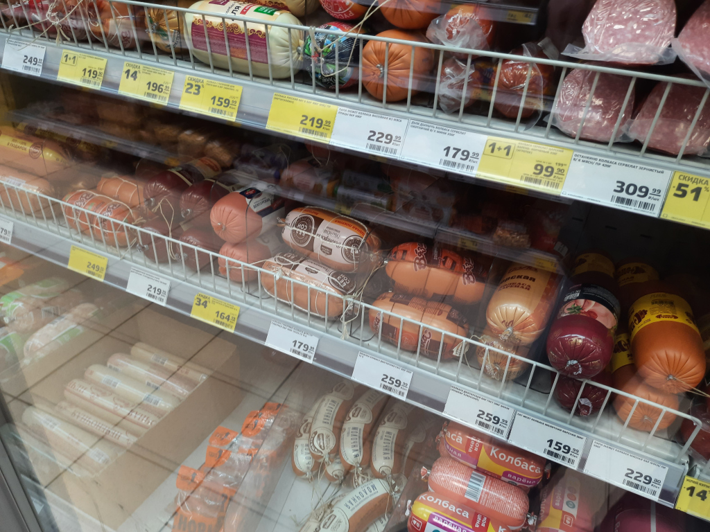 Мяса нет, сплошная соя: эти марки колбас не следует покупать даже по скидке