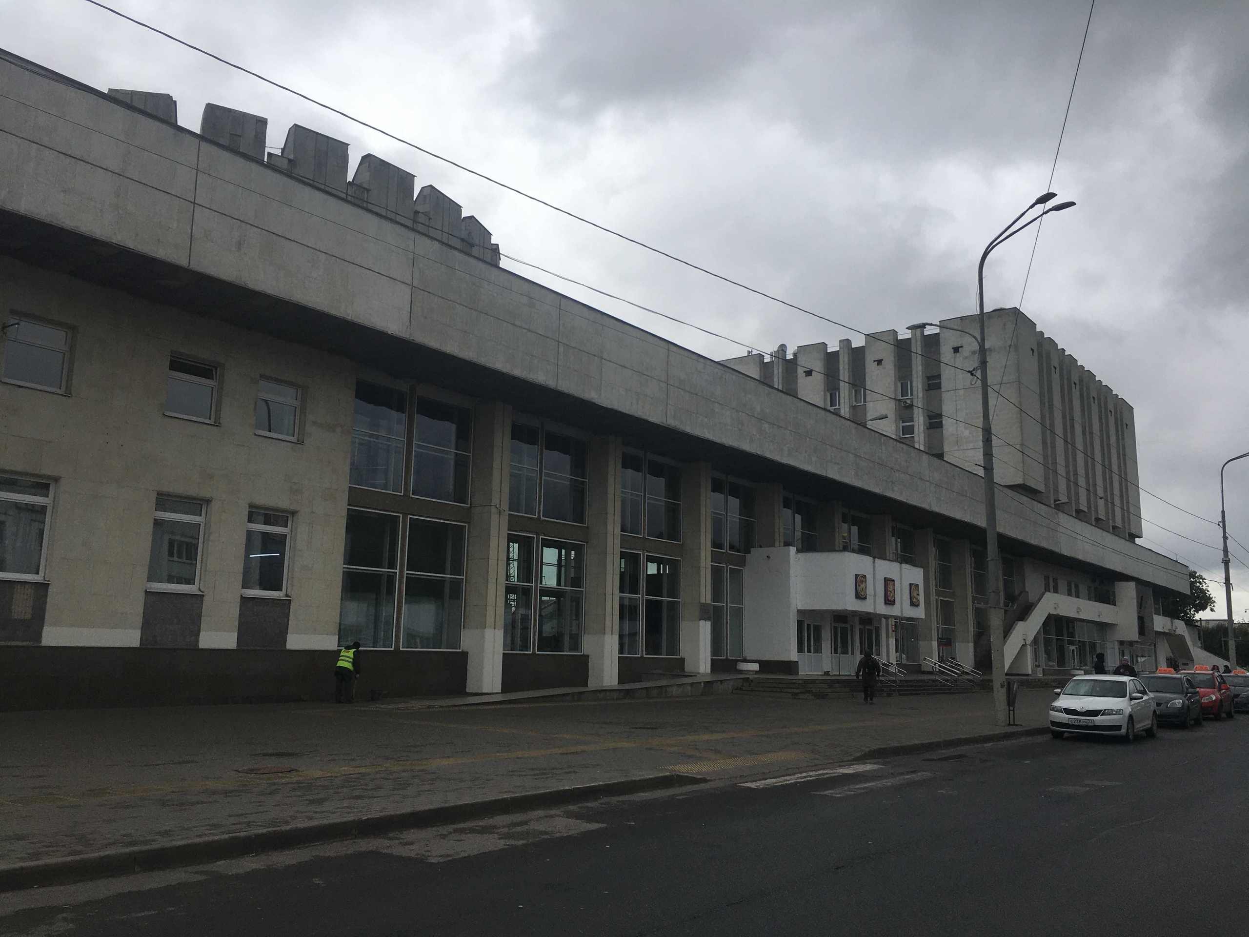 Женщина в туалете вокзала во Владимире забрала чужой телефон. Вот что из этого вышло