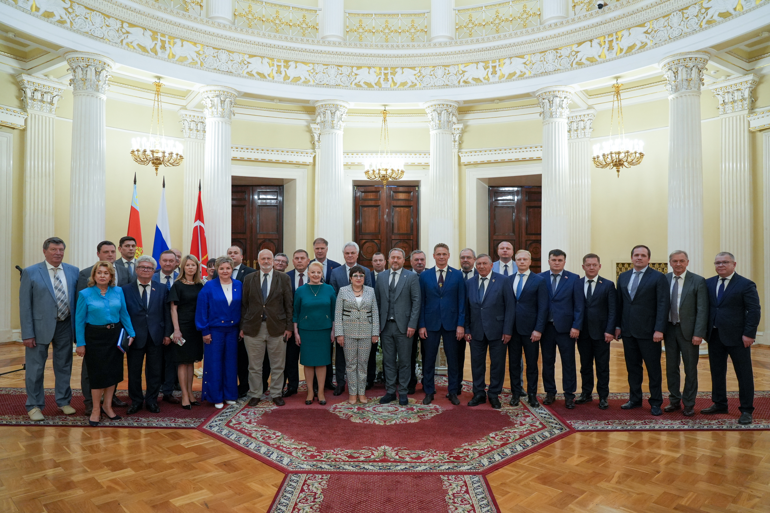 Парламенты Владимирской области и Санкт-Петербурга развивают сотрудничество