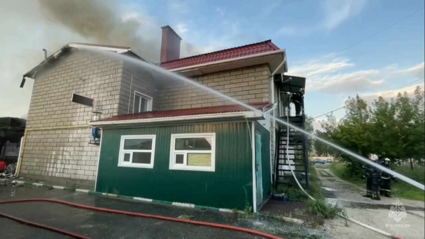 Во Владимирской области при пожаре в магазине пострадал мужчина 