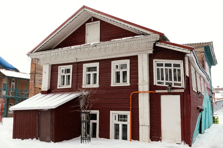 Во Владимирской области многодетный отец продал дом и оставил детей без жилья