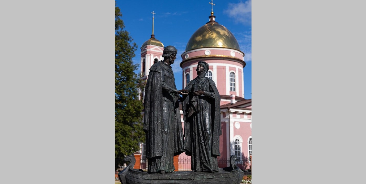В Башкортостане появился памятник муромским святым Петру и Февронии