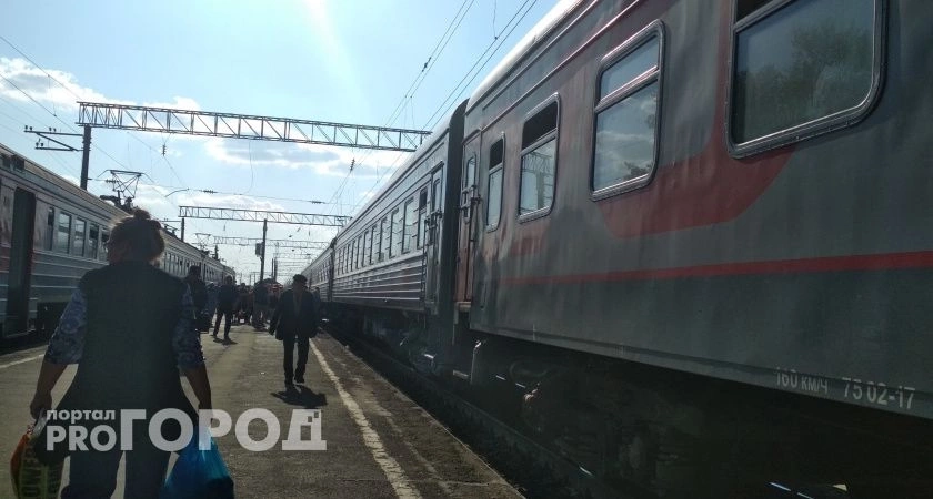 в поезде теперь это делать строго запрещено - как будут ездить пассажиры
