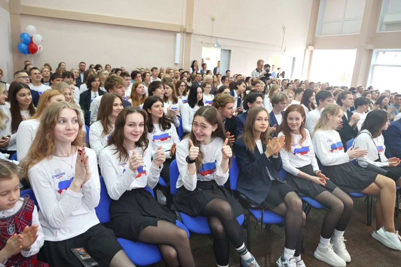 Школьники-отличники учебы из Владимирской области будут получать до 50 тысяч рублей