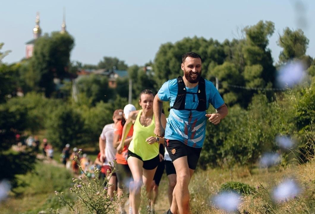 В окрестностях Суздаля проходит юбилейный фестиваль любителей бега по пересеченной местности