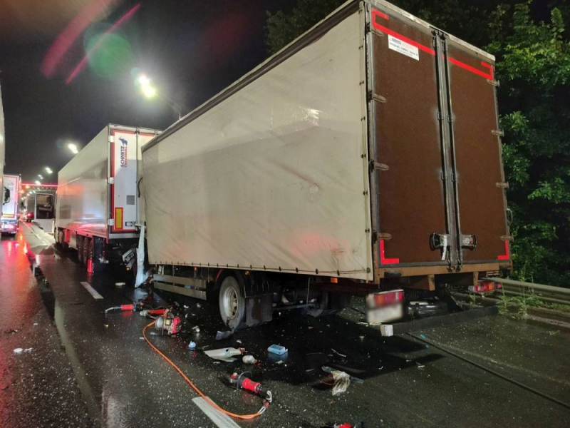 В ДТП с двумя грузовиками на трассе М-7 во Владимирской области погиб мужчина