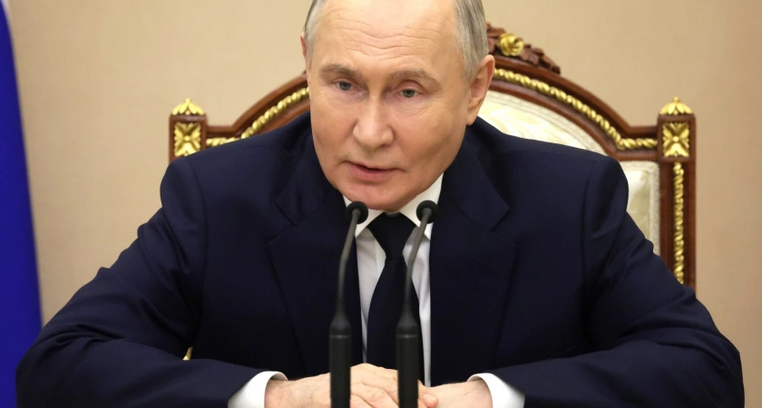 Михаил Хазин предупреждает: "Новый шаг Путина вызовет у миллионов состояние шока"