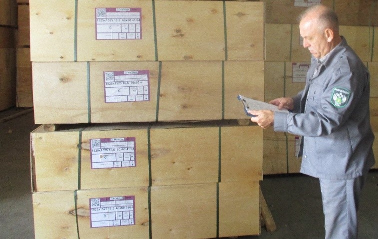 Китай стал закупать в два раза больше владимирской берёзовой фанеры