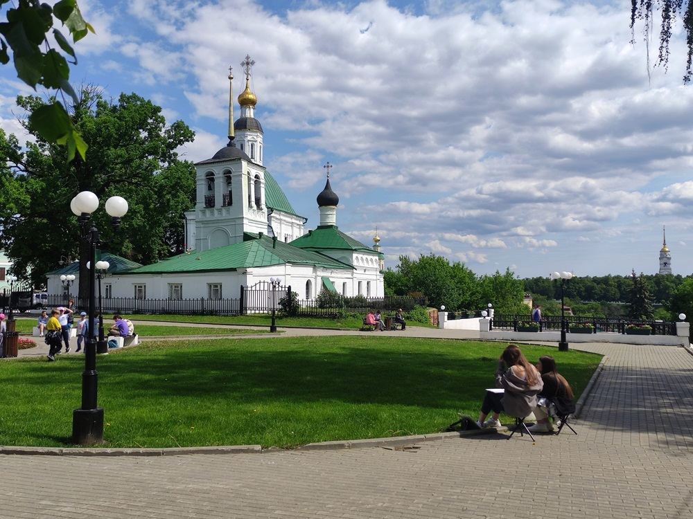 Синоптики назвали самый теплый день предстоящей недели