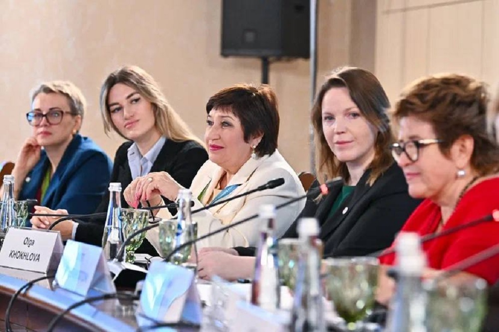 Председатель областного Заксобрания Ольга Хохлова выступила на Евразийском женском форуме 