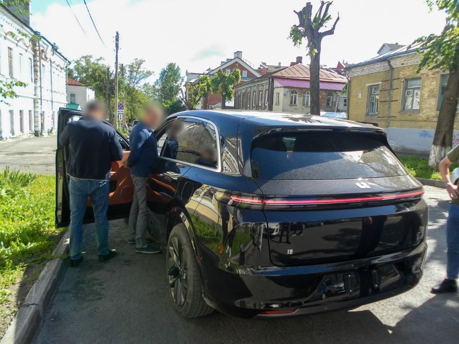 Житель Владимира с помощью взятки пытался удалить свою судимость из базы данных МВД 