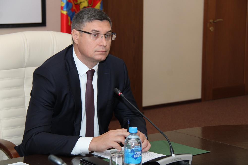 Губернатор Авдеев поставил задачу завершить дорожные работы до холодов