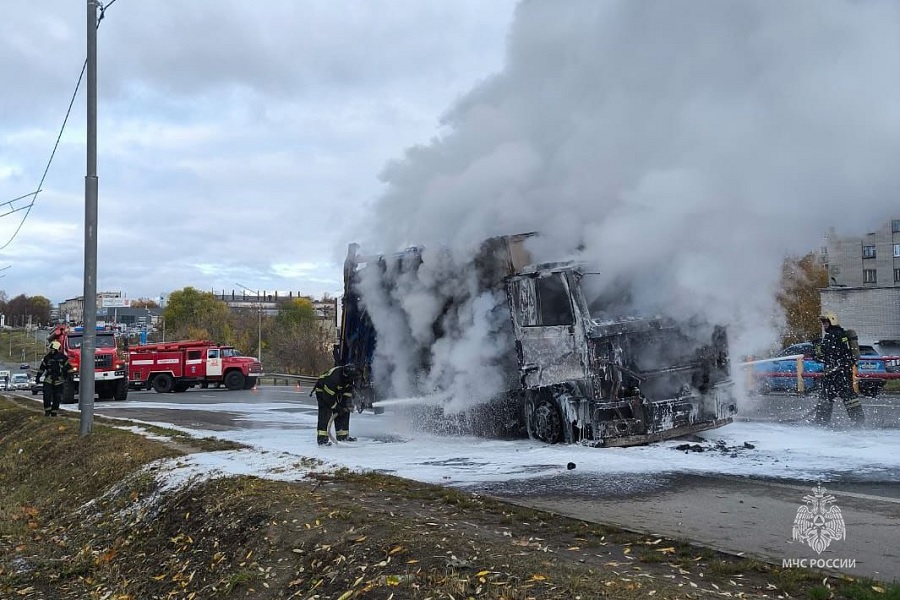 Во Владимире сгорел мусоровоз 