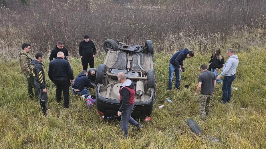 В Суздальском районе в ДТП попала «Лада Гранта» с семьей в салоне