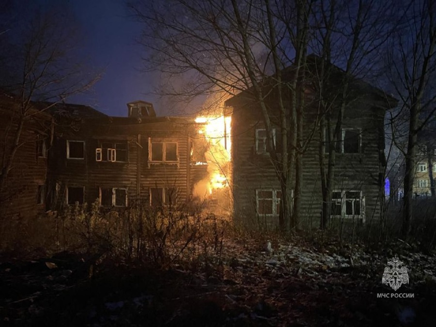Во Владимирской области потушили два крупных пожара в зданиях 