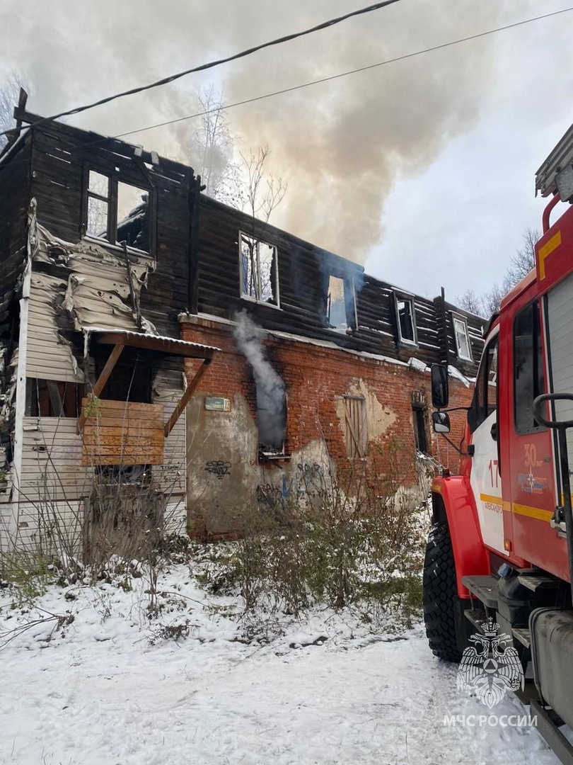 Три пожара за сутки потушили региональные спасатели