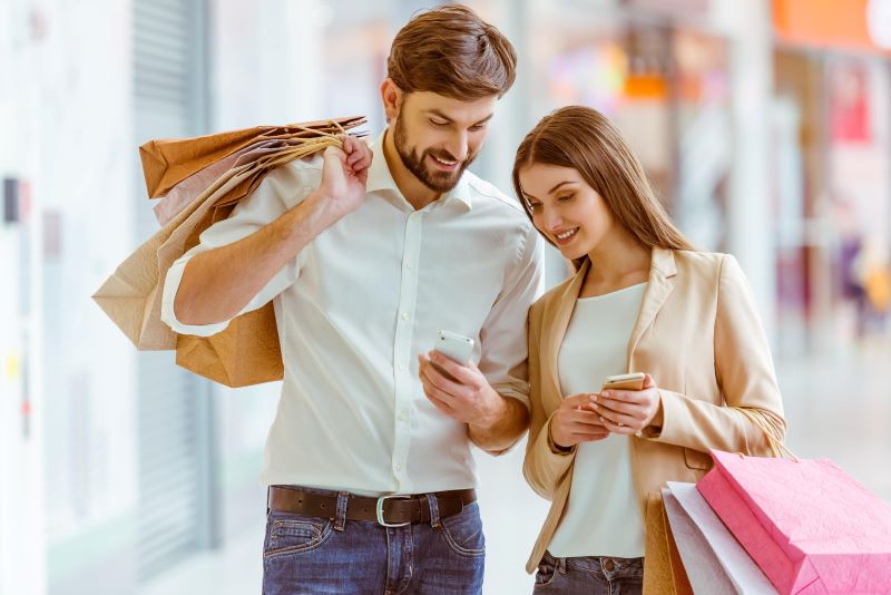 В дни распродаж россияне раскупали умные часы, наушники и смартфоны
